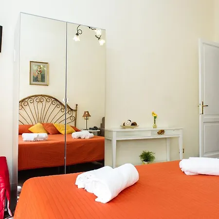 Boezio House Apartment *